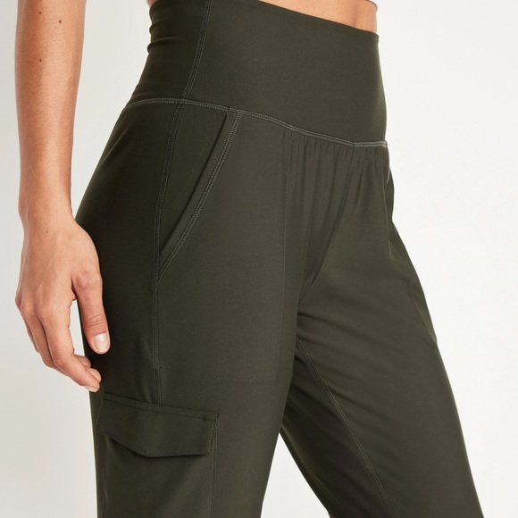 NWT OLD NAVY High-Waisted PowerSoft Cargo Joggers : Lost In The Woods MEDIUM - Picture 4 of 5
